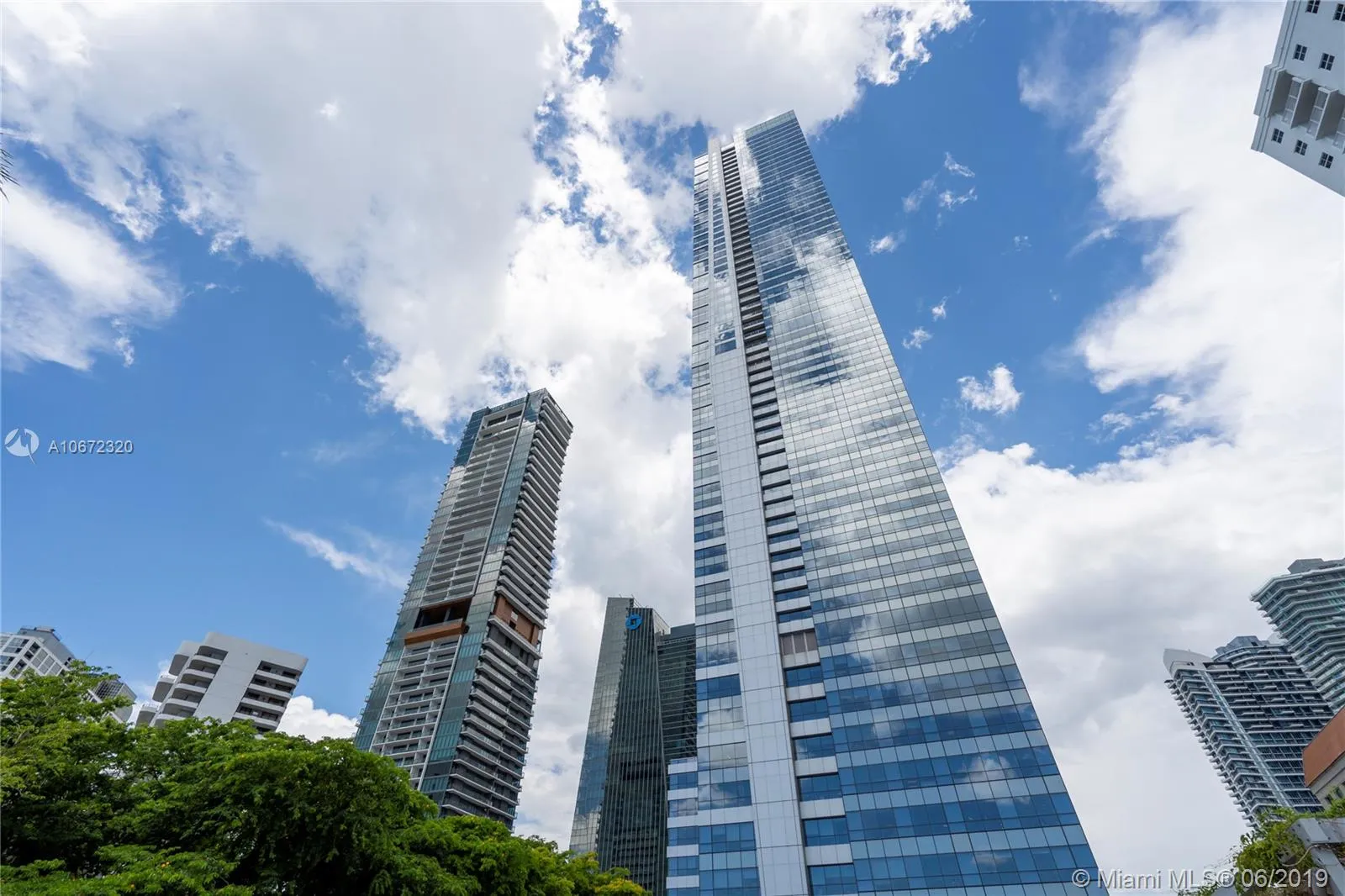 2 bedroom 2 bath for sale at 1425 Brickell Ave # 46B, Miami FL 33131