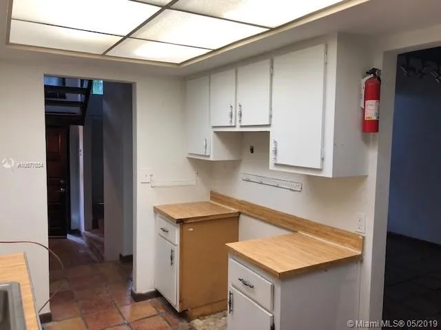 19420 NE 26th Ave # 123D, Miami FL 33180