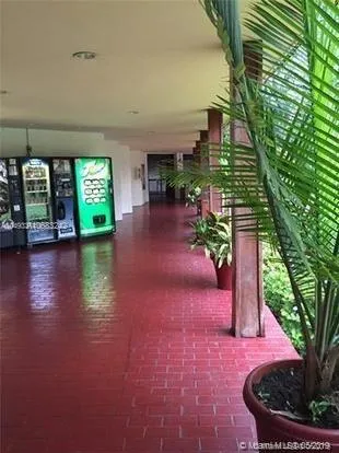 16909 N Bay Rd # 1009, Sunny Isles Beach FL 33160