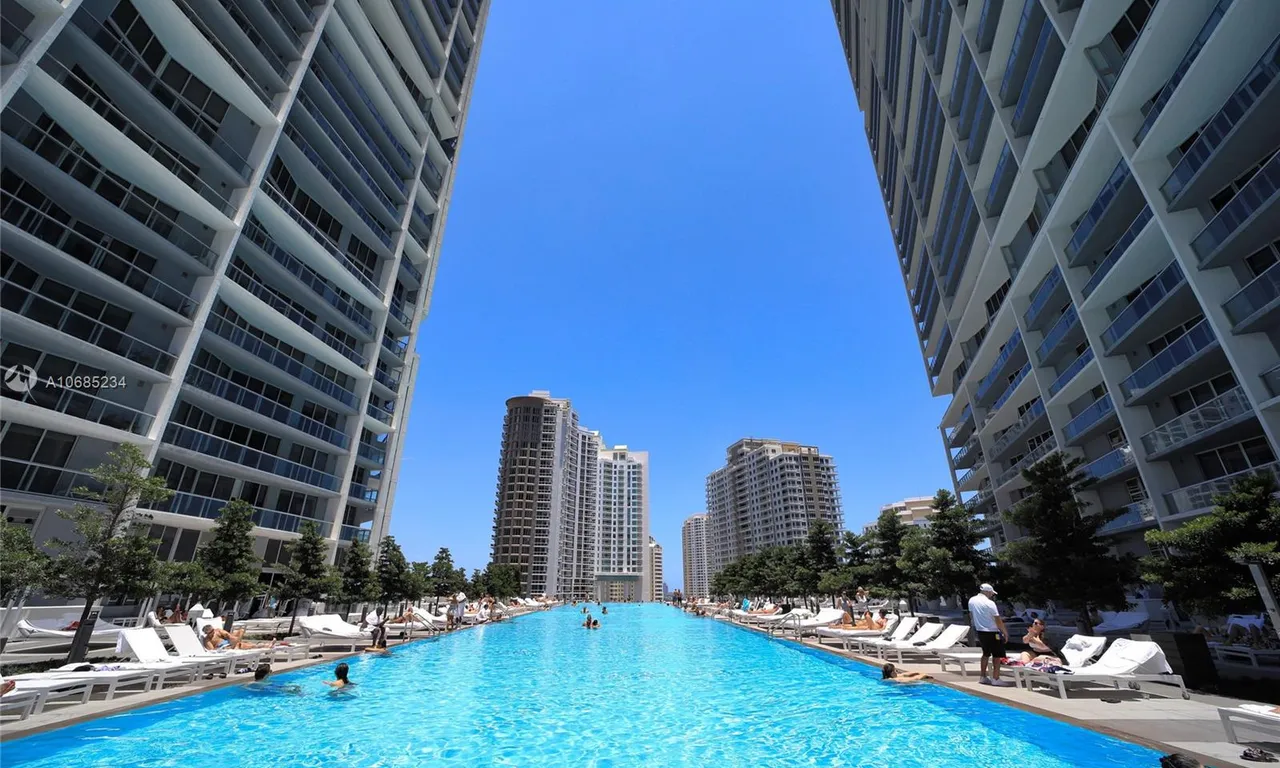 2 bedroom 2 bath for sale at 465 Brickell Ave # 2302, Miami FL 33131