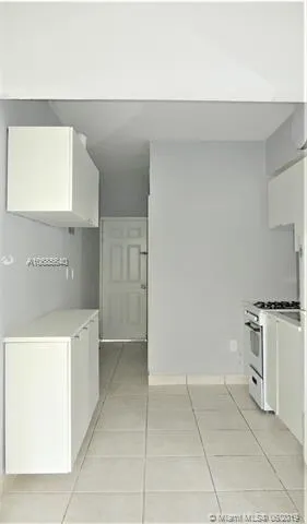 2160 Bay Dr # 11, Miami Beach FL 33141