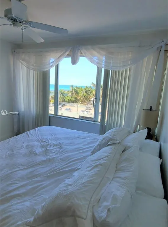 5333 Collins Ave, Miami Beach FL 33140