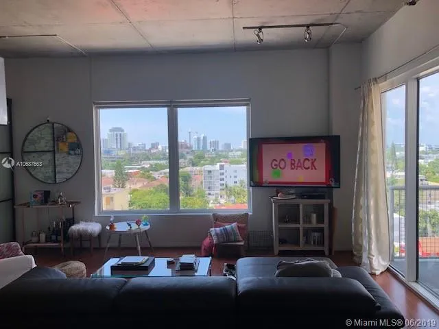 10 SW South River Dr # 814, Miami FL 33130