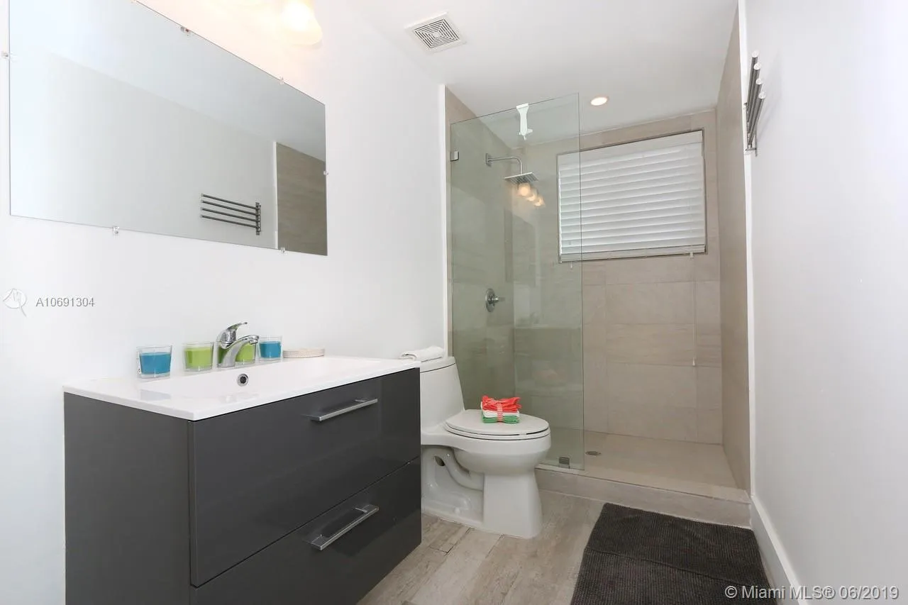 811 Jefferson Ave # 201, Miami Beach FL 33139