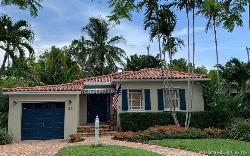 2 bedroom 2 bath for sale at 1113 El Rado St, Coral Gables FL 33134