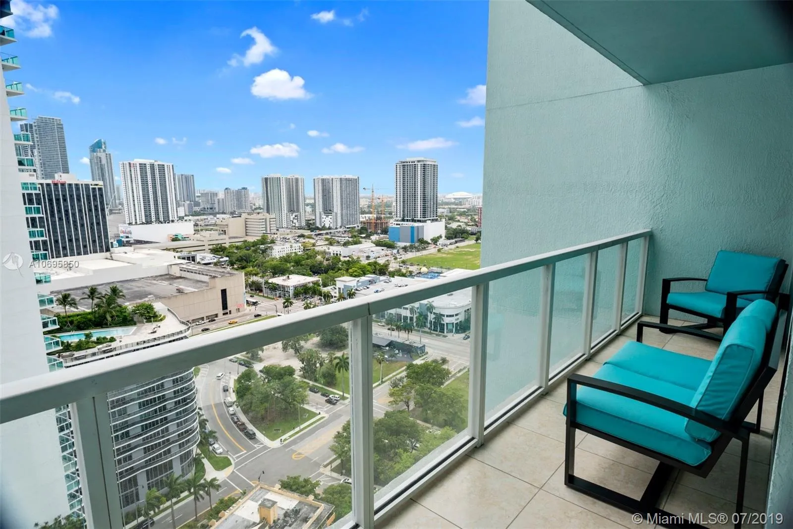 1 bedroom 1 bath for sale at 1900 N Bayshore Dr # 2509, Miami FL 33132