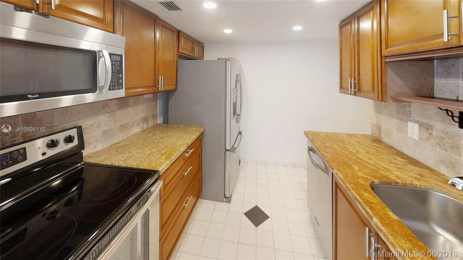 900 Bay Dr # 209, Miami Beach FL 33141