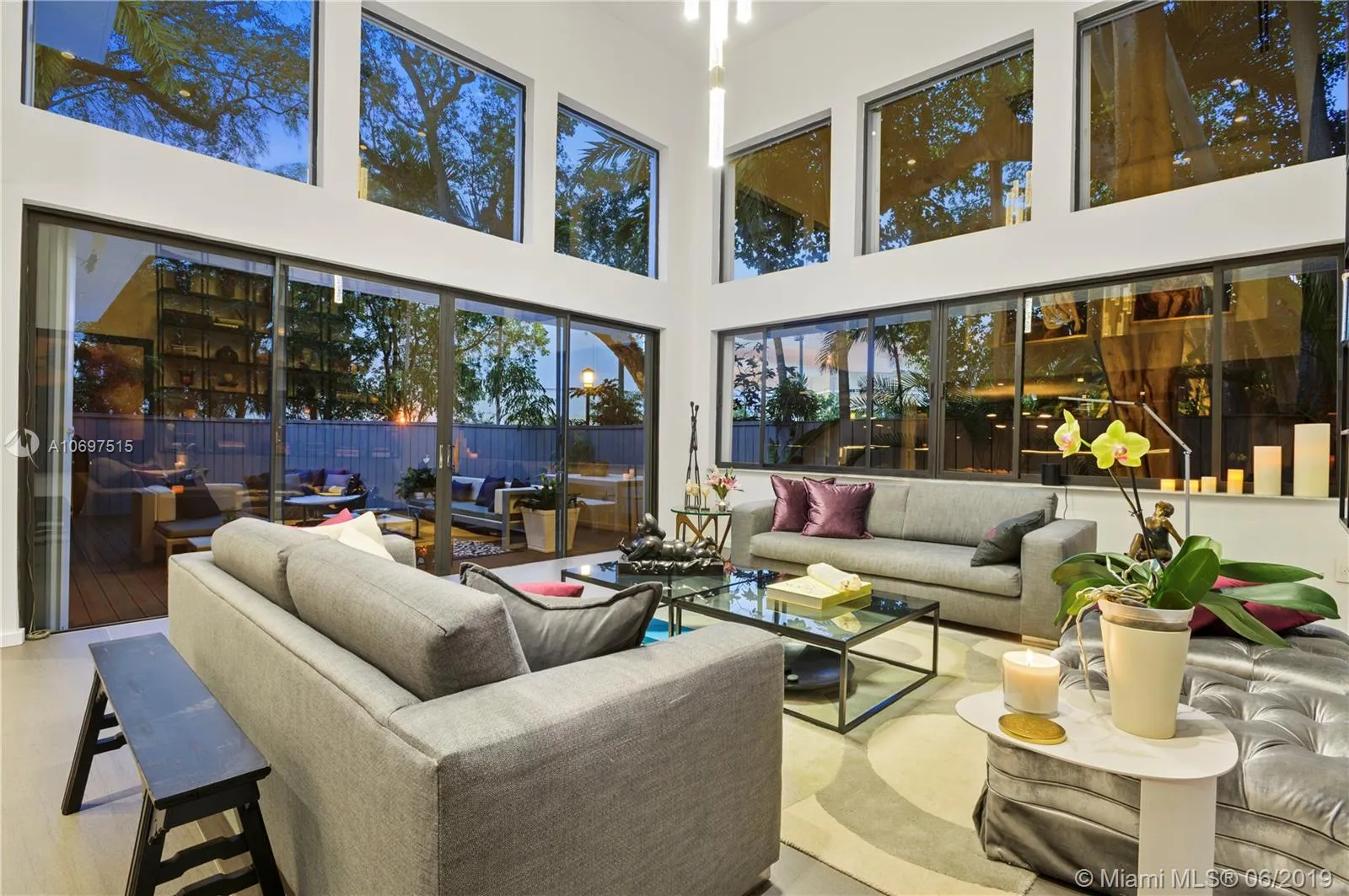 4002 Kumquat Ave, Miami FL 33133