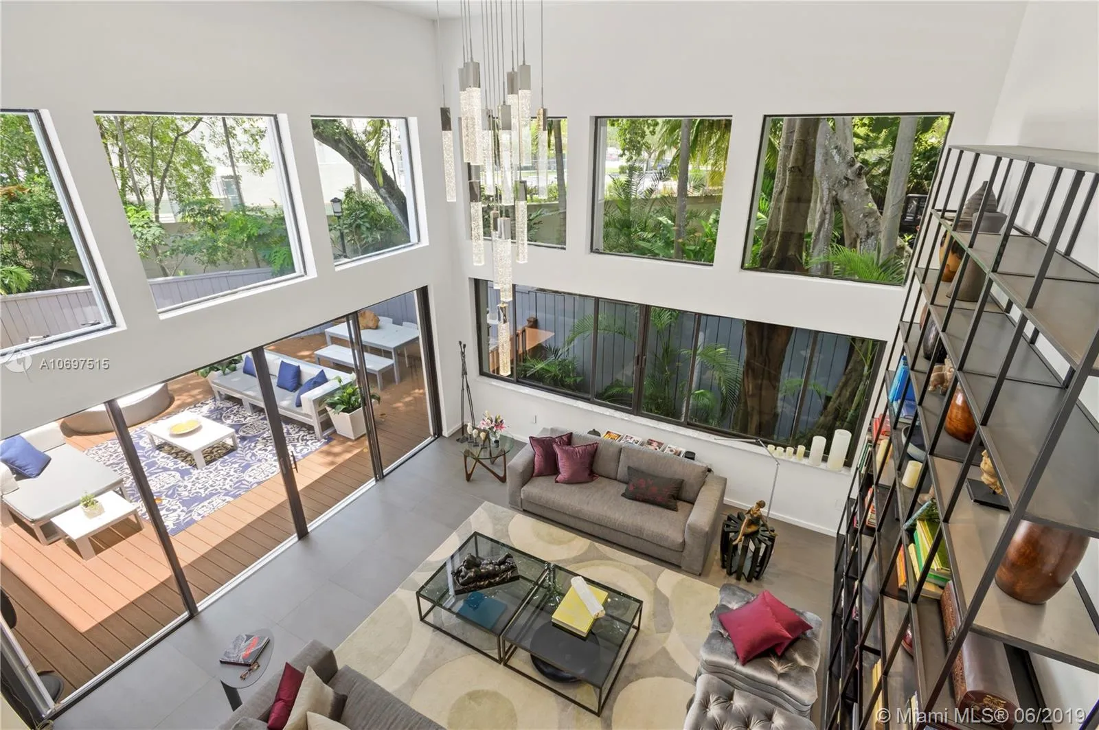 4002 Kumquat Ave, Miami FL 33133