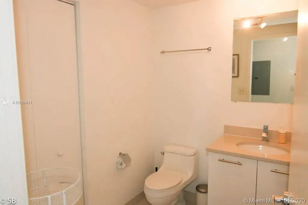 3250 NE 1st Ave # 818, Miami FL 33137