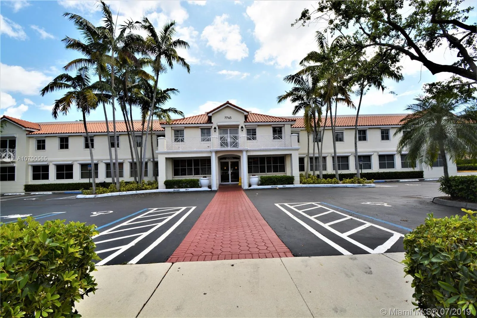 7765 SW 87th Ave # 207, Miami FL 33173