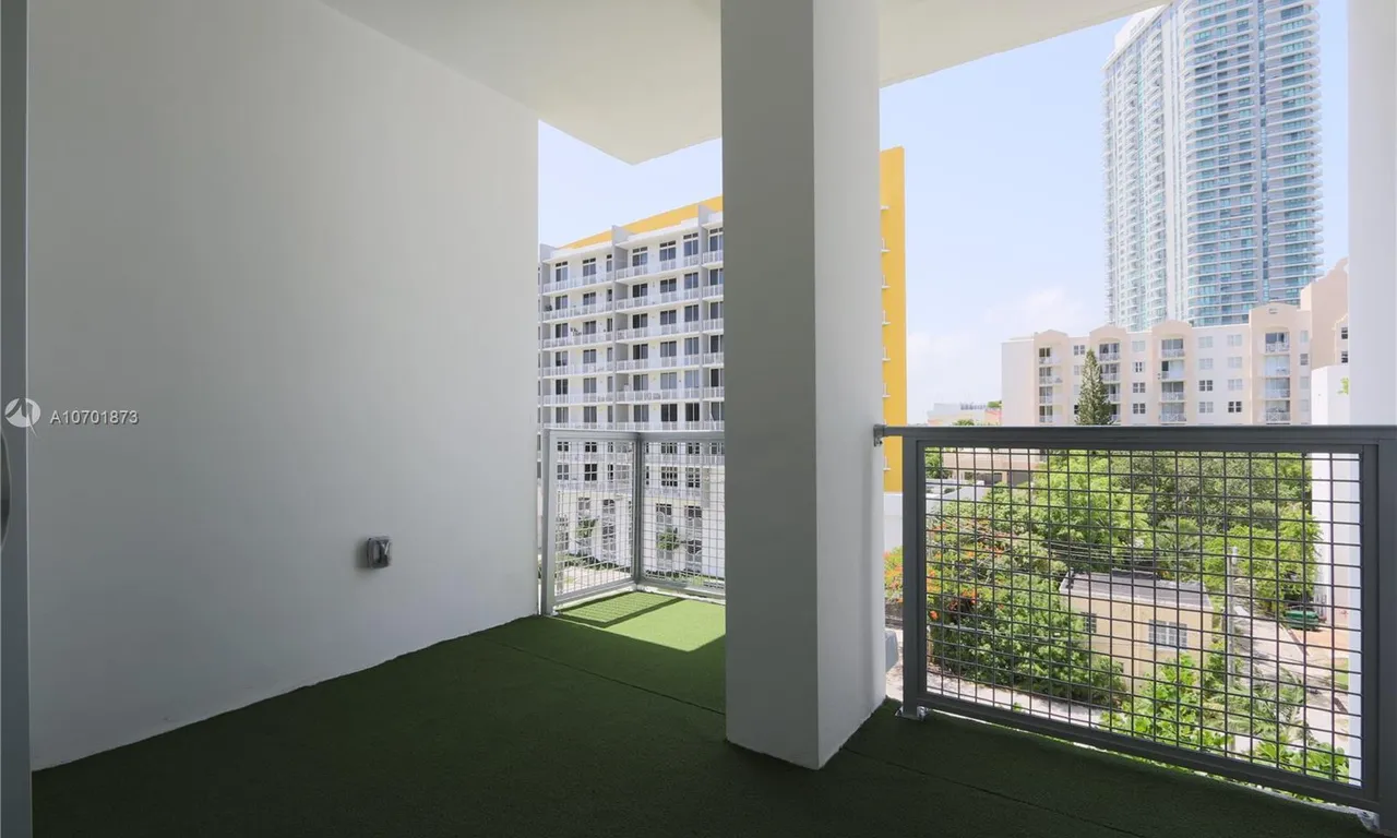 481 NE 29th St # 601, Miami FL 33137