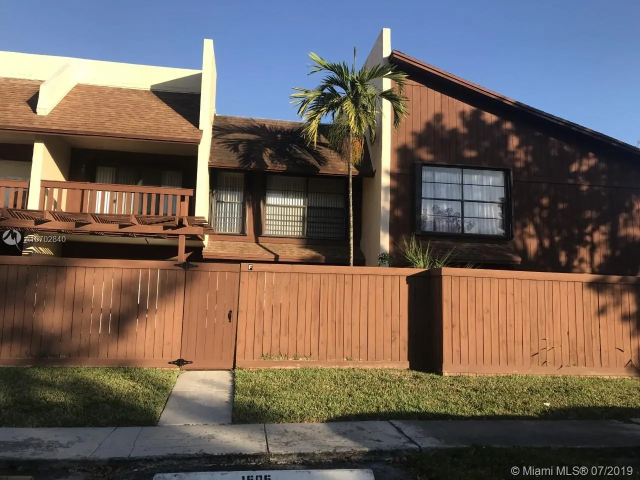 11500 SW 64th St # f, Miami FL 33173