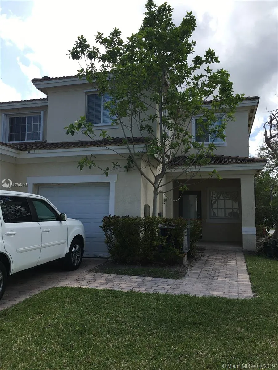 4 bedroom 2 bath for sale at 14181 SW 275th St # 14181, Homestead FL 33032