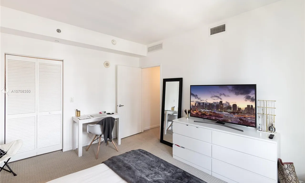 951 Brickell Ave # 2103, Miami FL 33131
