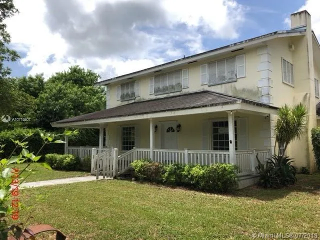 5 bedroom 3 bath for sale at 19720 SW 242nd Ter, Homestead FL 33031