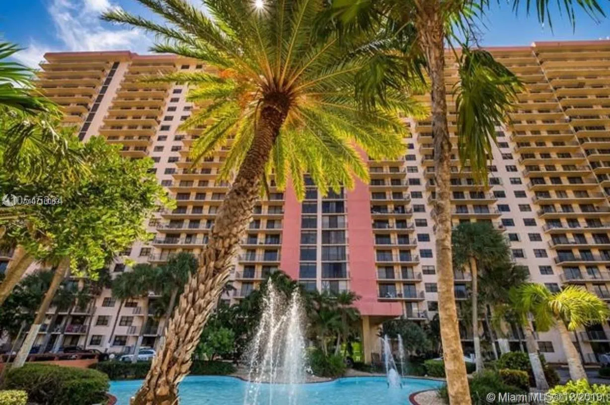 210 174th St # 305, Sunny Isles Beach FL 33160