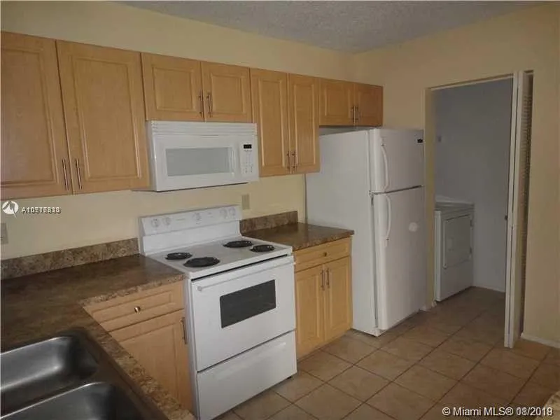 11233 W Atlantic Blvd # 203, Coral Springs FL 33071