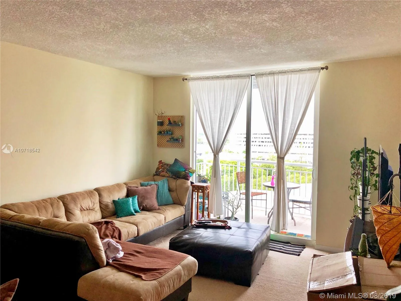 275 NE 18th St # 909, Miami FL 33132