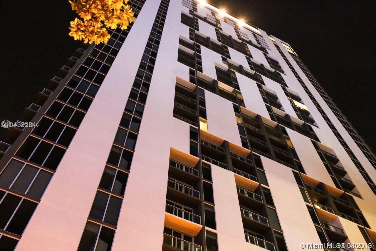 2 bedroom 1 bath for sale at 151 SE 1st St # 902, Miami FL 33131