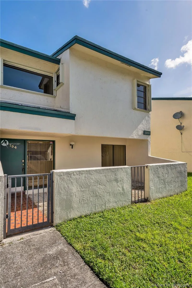 10816 SW 72nd St # 194, Miami FL 33173