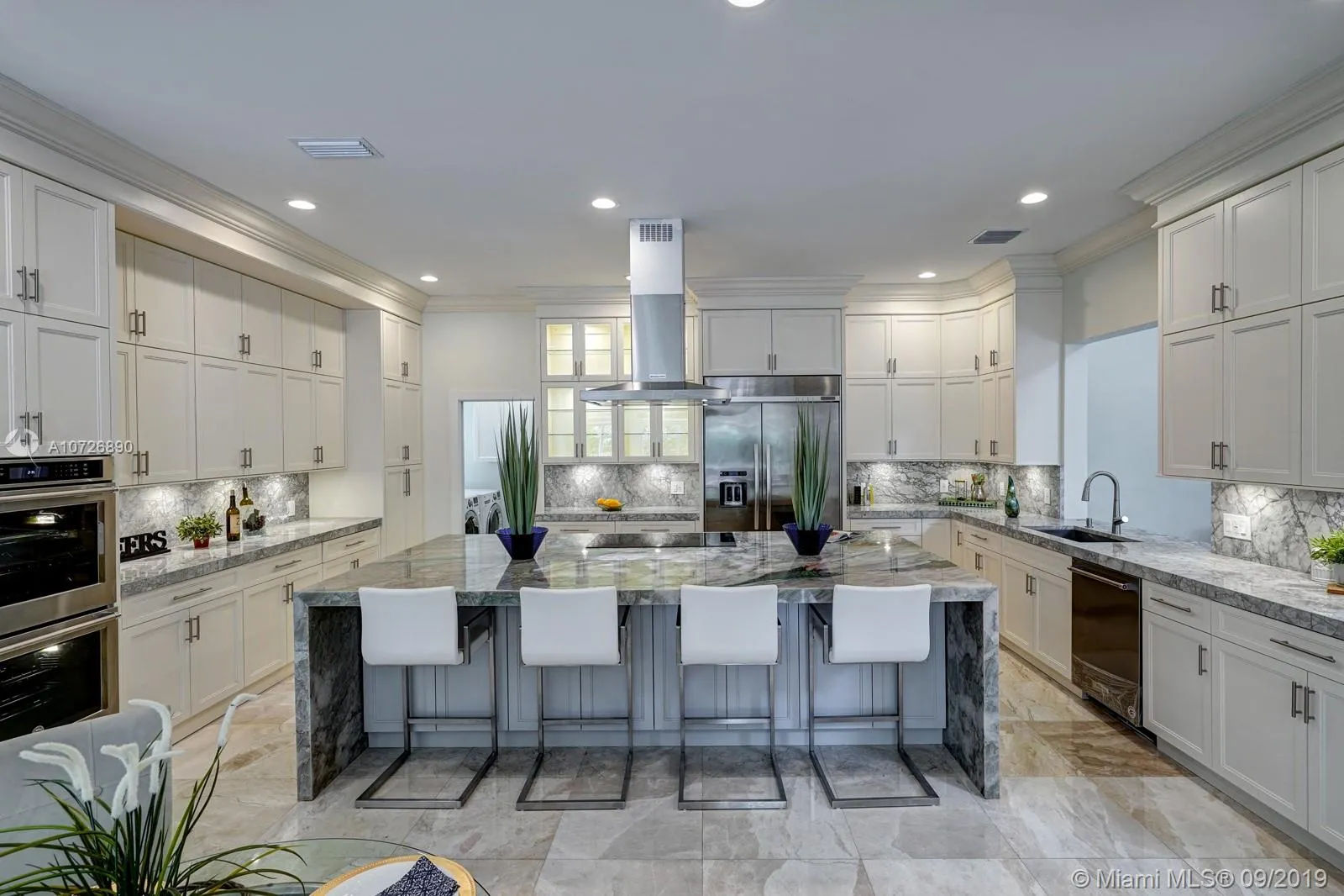 2481 Provence Cir, Weston FL 33327