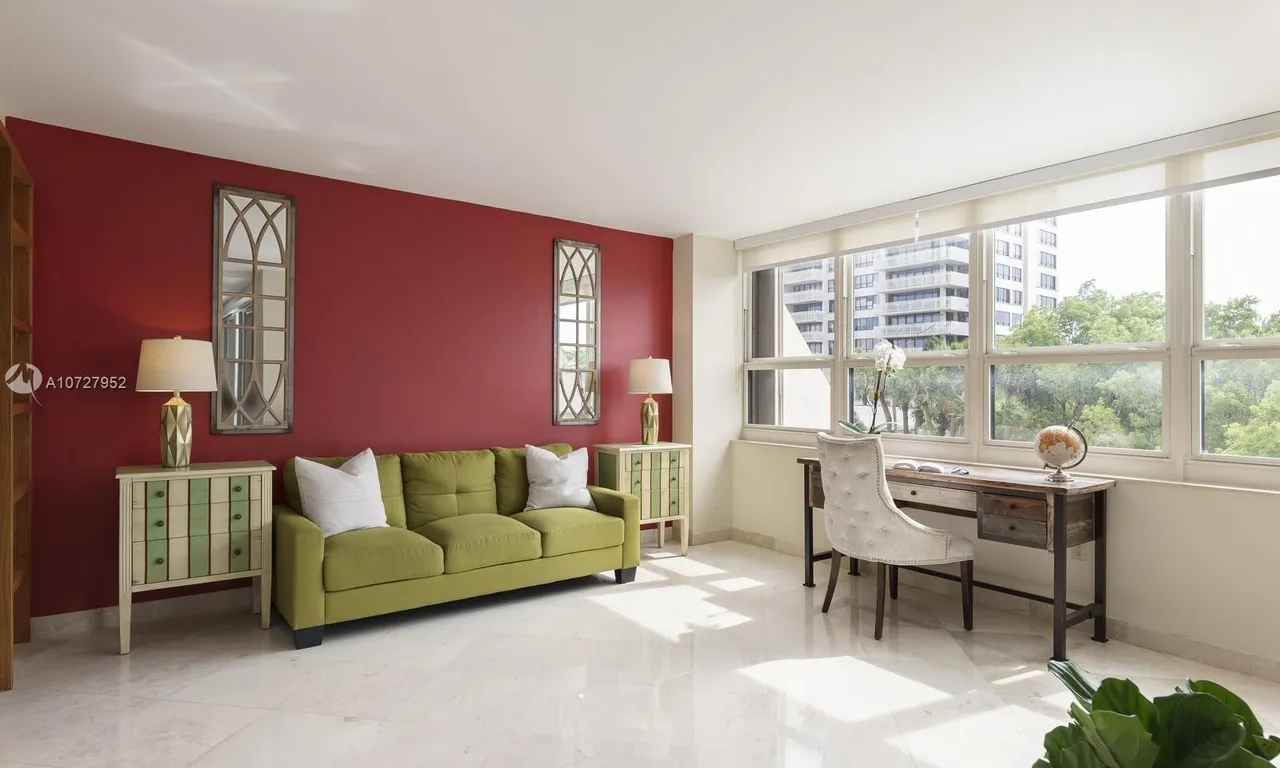 3 Grove Isle Dr # C208, Miami FL 33133