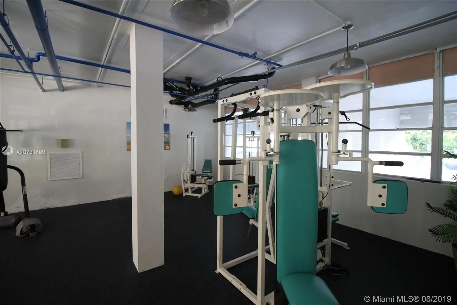 2016 Bay Dr # 403, Miami Beach FL 33141