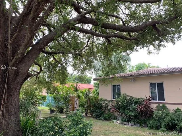 11102 NE 9th Ct, Biscayne Park FL 33161
