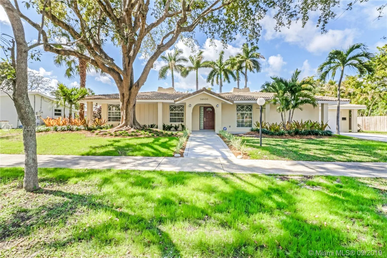 4 bedroom 2 bath for sale at 14830 SW 87th Ave, Palmetto Bay FL 33176