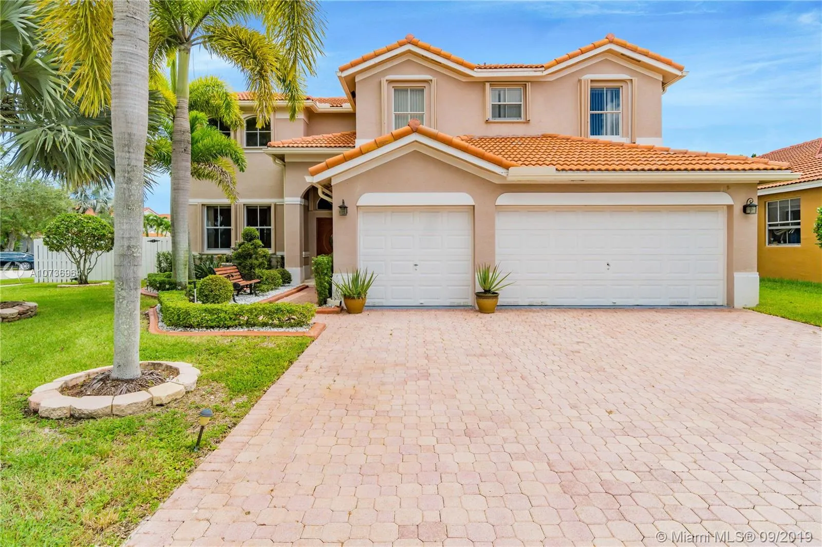 5 bedroom 4 bath for sale at 1379 NW 166th Ave, Pembroke Pines FL 33028