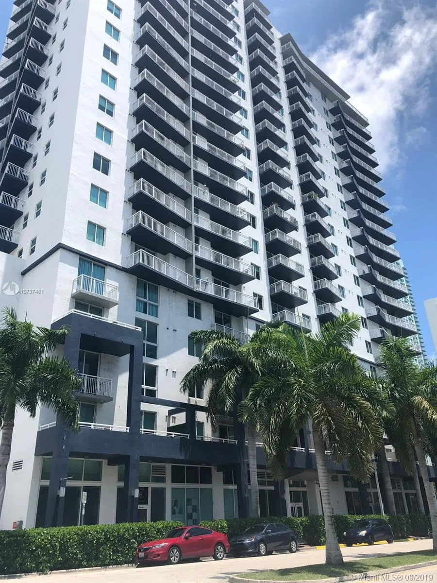 2 bedroom 2 bath for sale at 275 NE 18th St # 1110, Miami FL 33132