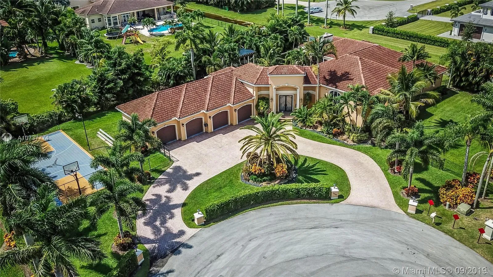 9 bedroom 5 bath for rent at 11400 NW 7th St, Plantation FL 33325