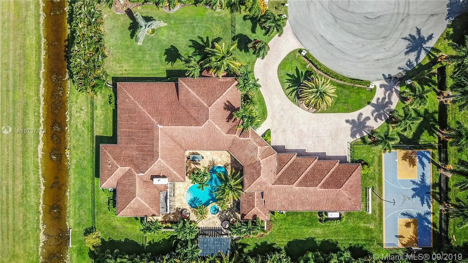 11400 NW 7th St, Plantation FL 33325