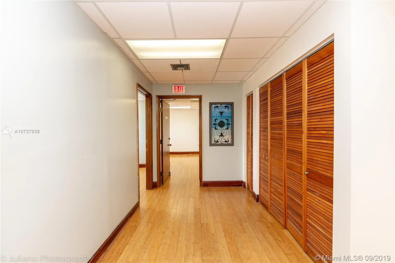 101 NW 167th St, North Miami Beach FL 33169