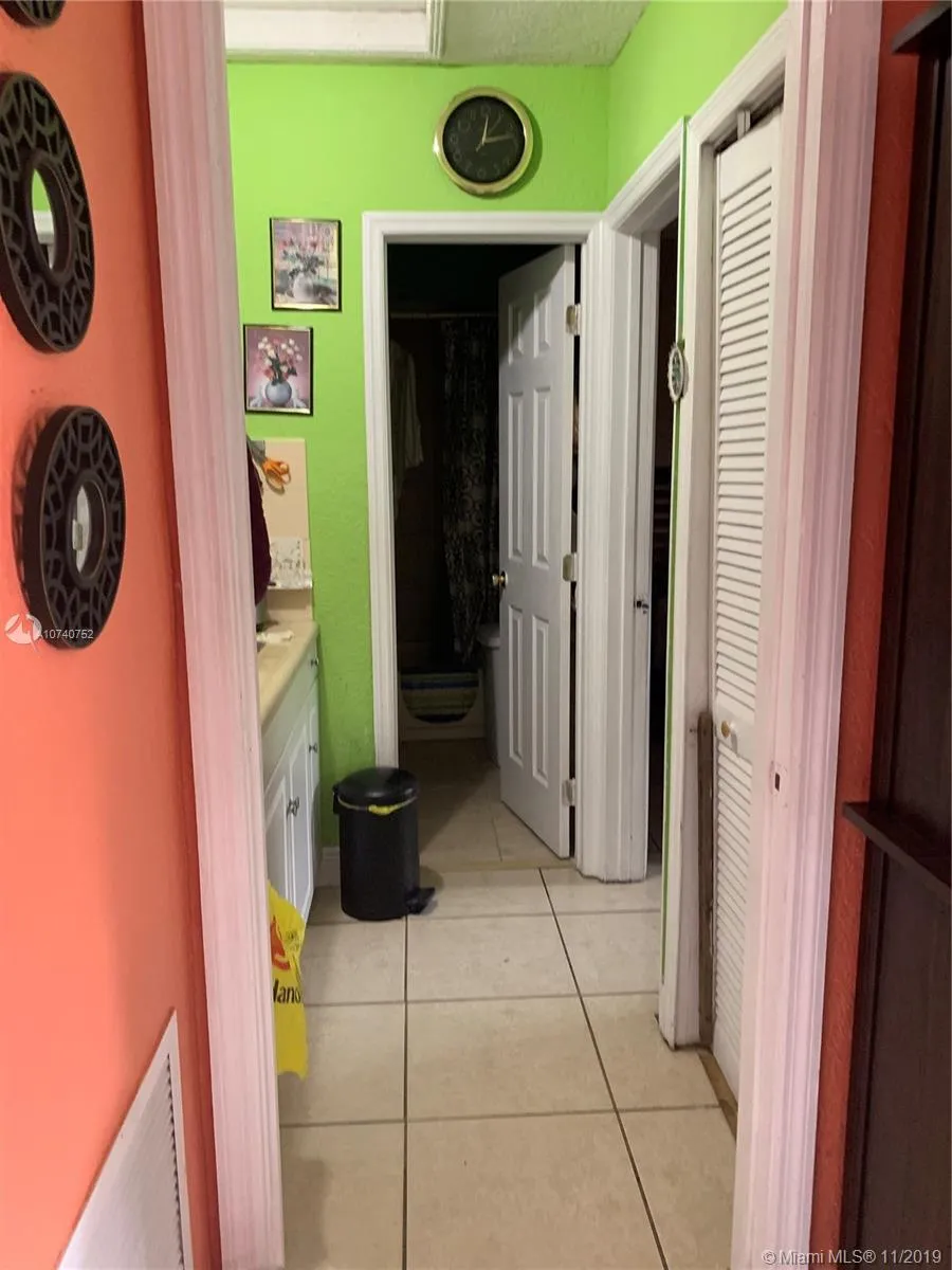 55 SW 60th Ct, Miami FL 33144