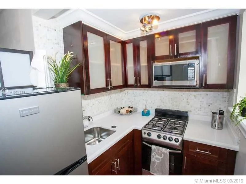 335 Ocean Dr # 228, Miami Beach FL 33139