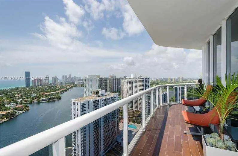 3802 NE 207th St # 2802, Aventura FL 33180