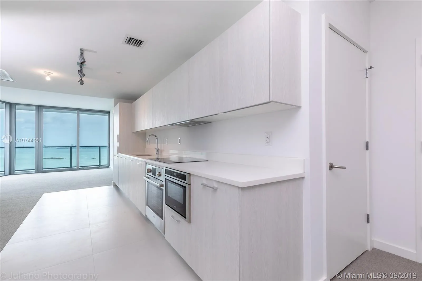 501 NE 31st St # 3801, Miami FL 33137