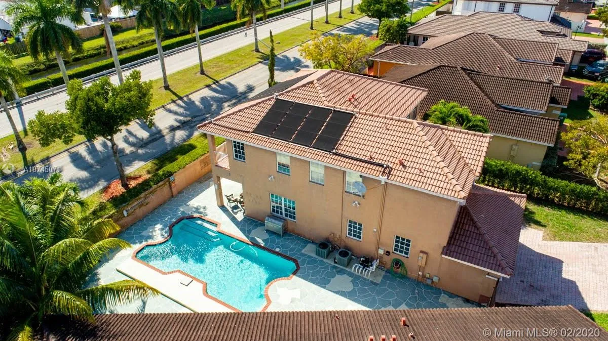 4 bedroom 3 bath for sale at 15422 SW 41st Ter, Miami FL 33185