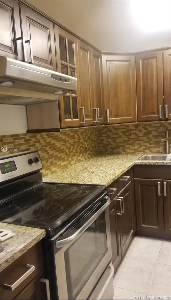 2101 S Ocean Dr # 205, Hollywood FL 33019