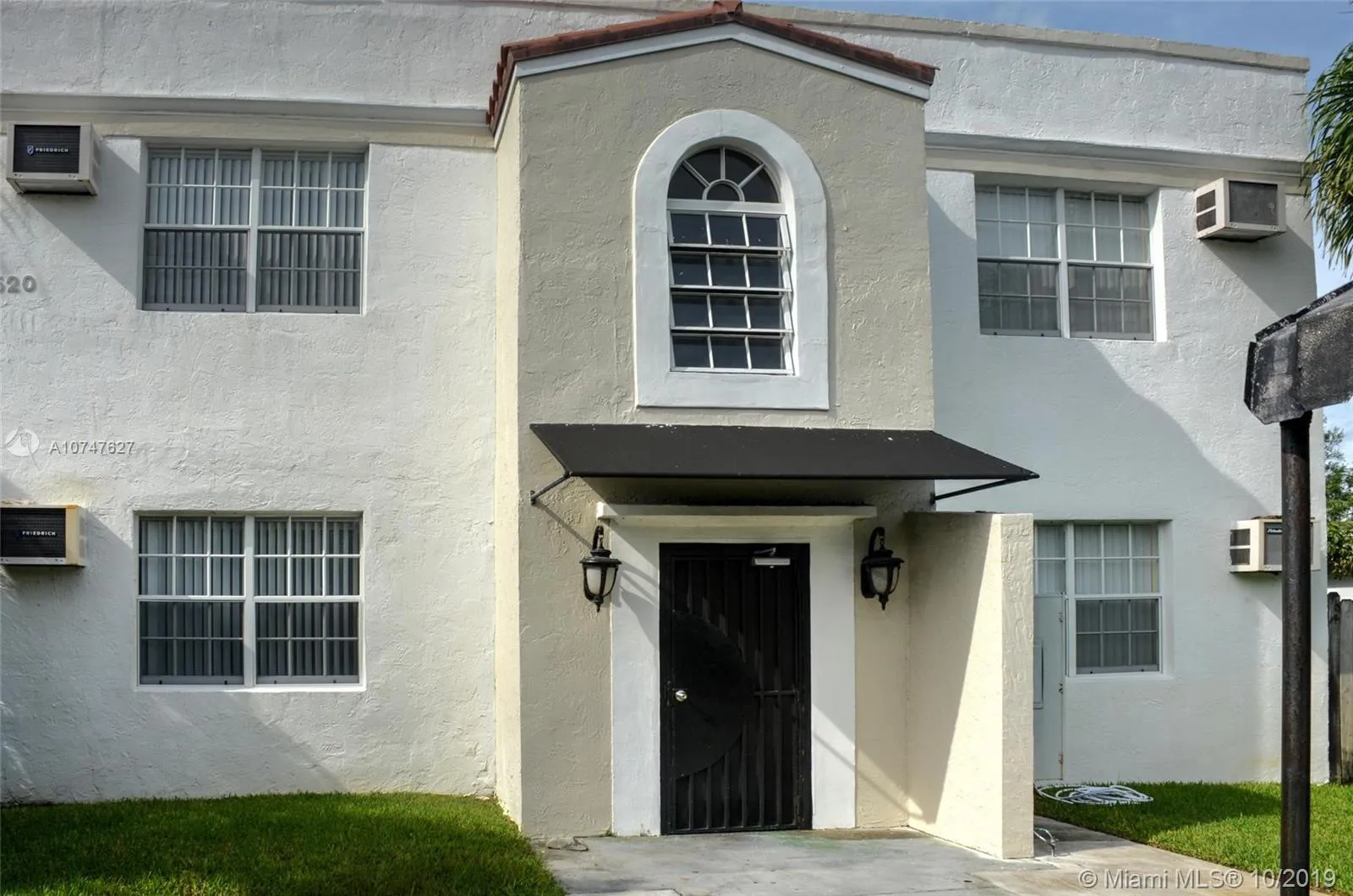 11520 NE 6th Ave, Biscayne Park FL 33161