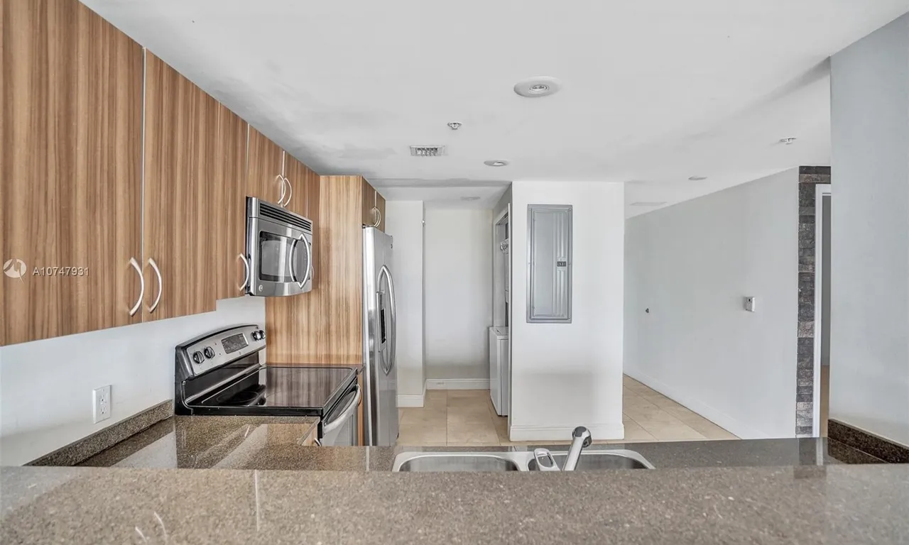 6305 Indian Creek Dr # 3B, Miami Beach FL 33141