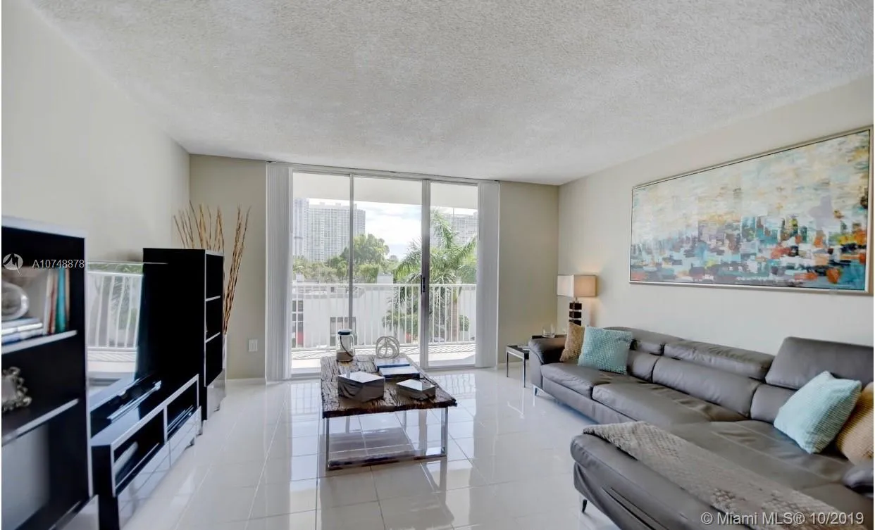 2851 NE 183rd St # 303E, Aventura FL 33160