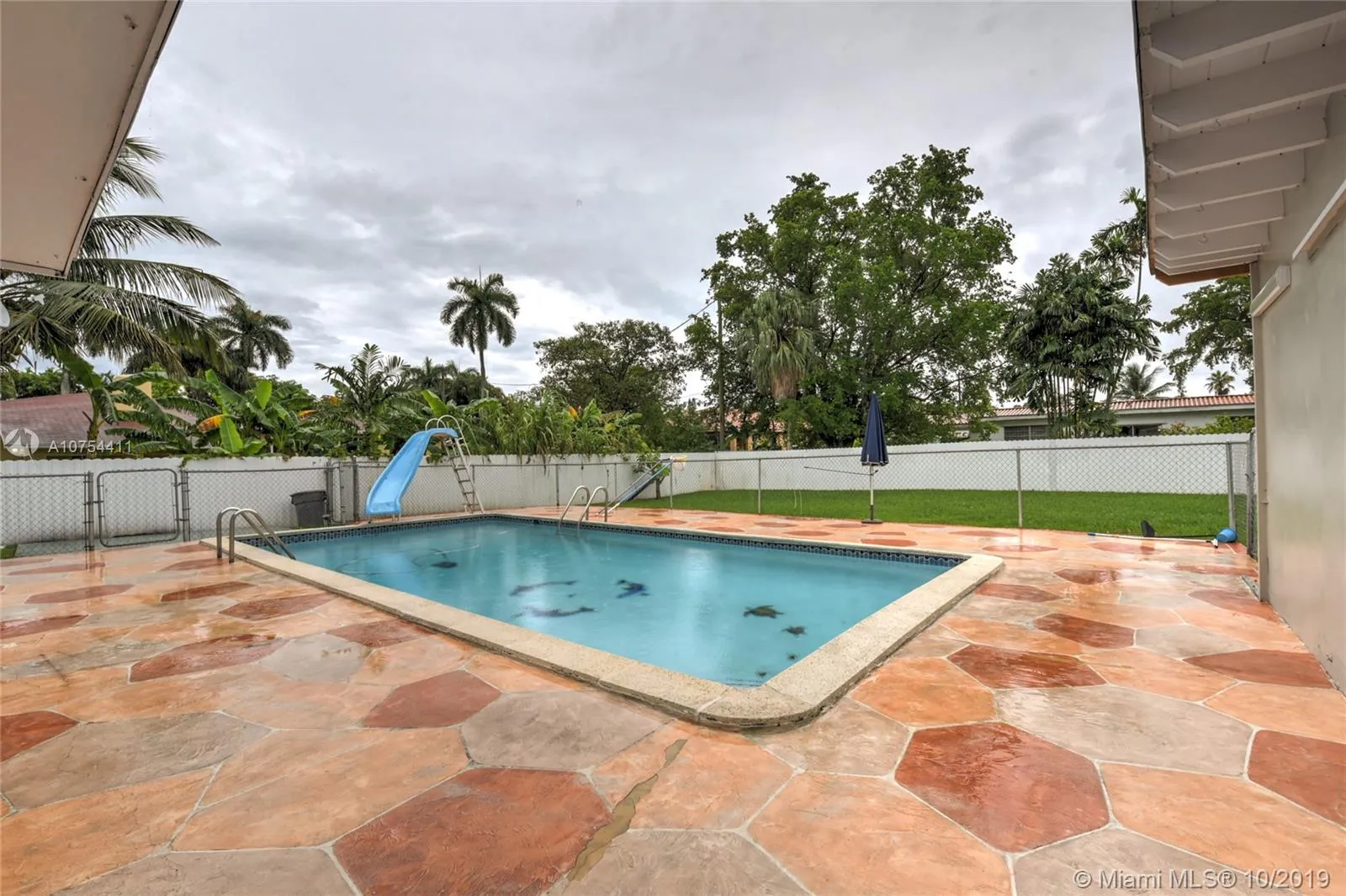 430 NE 145th St, Miami FL 33161