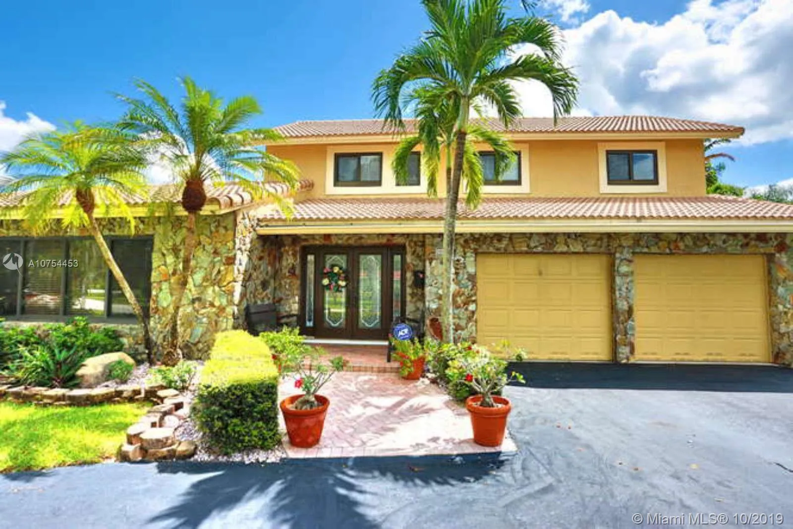 3851 NW 100th Ave, Coral Springs FL 33065