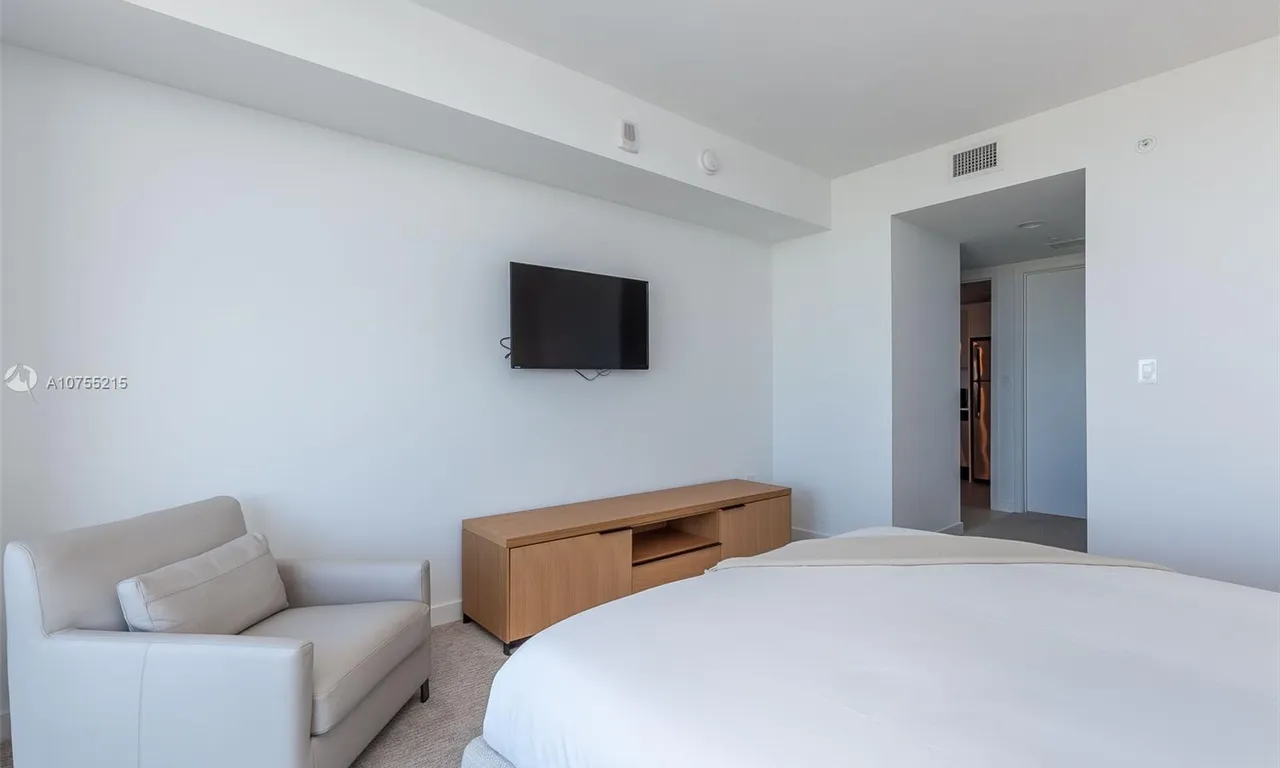 2602 E Hallandale Beach Blvd # R2210, Hallandale Beach FL 33009