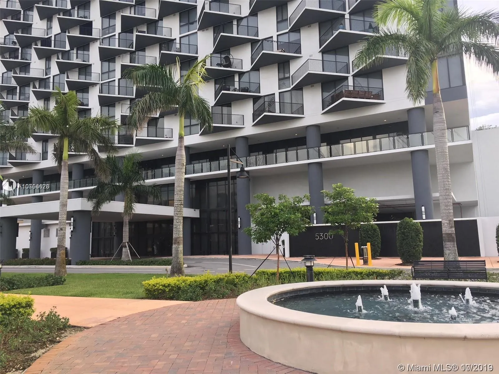 5300 Paseo Blvd # 1803, Doral FL 33166