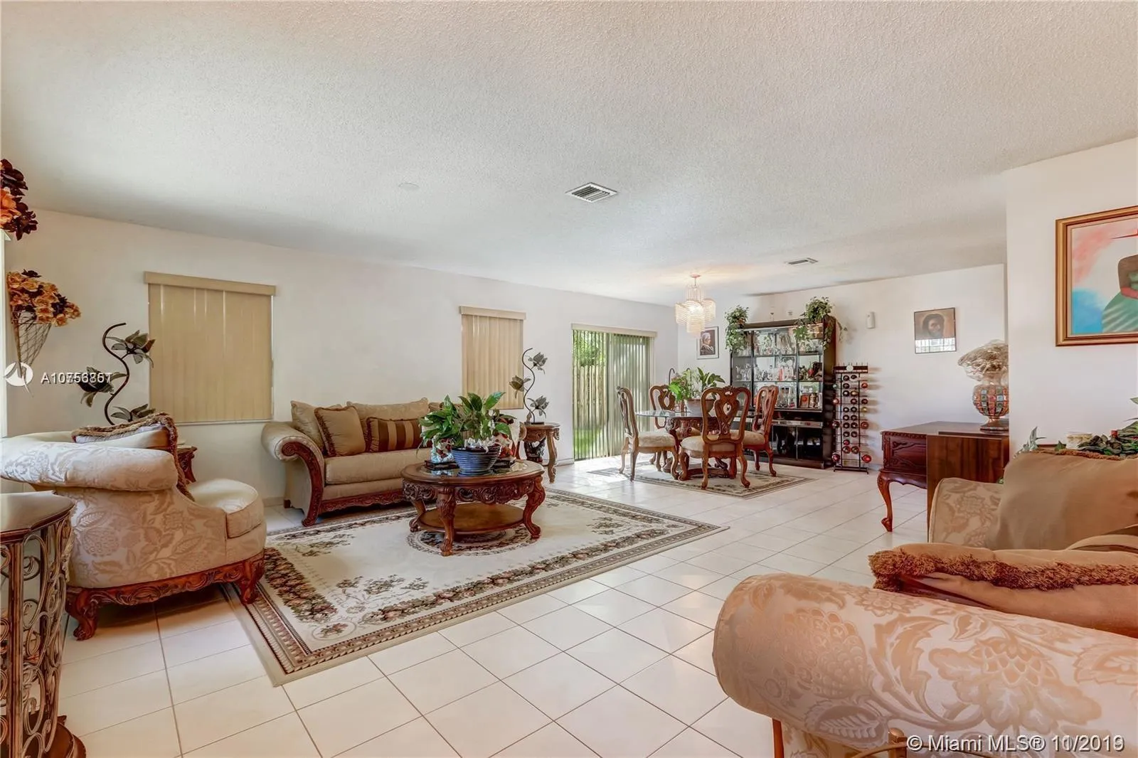 21532 SW 94th Ct, Cutler Bay FL 33189