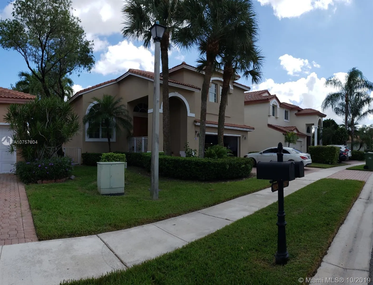 1607 SW 157th Ave, Pembroke Pines FL 33027